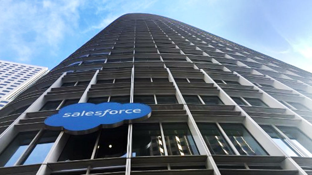 ২০২০ সালে আমেরিকার সফ্টঅয়্যার সংস্থা স্ল্যাক-কে কিনে নেয় আমেরিকার অন্য এক সফ্টঅয়্যার সংস্থা সেলসফোর্স। এই চুক্তিতেও অর্থের অঙ্কও নেহাত কম ছিল না।