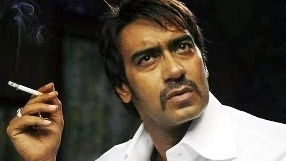 নিজেই জানেন ধূমপান স্বাস্থ্যের পক্ষে ক্ষতিকারক। কিন্তু নিজেই বলেন, “আমৃত্যু সিগারেট আমার সঙ্গী। এ ছাড়া আমি বাঁচব না।” অজয় দেবগণ। নিজেই জানিয়েছেন, ধূমপান করা কোনও গর্বের বিষয় নয়। তাঁর মেয়েও তাঁকে এই নেশা ছাড়াতে সাহায্য করেন। কিন্তু তাতে কিছুই হয়নি।