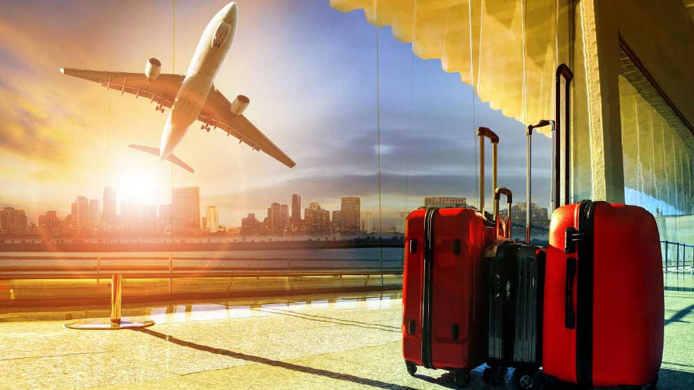 বিদেশ ভ্রমণ মানেই আকাশের চাঁদ স্পর্শ করা নয়। প্রায় একই খরচেই ঘুরে আসা যেতে পারে ভারতের বাইরে একাধিক পর্যটনকেন্দ্রেও। কাজেই এখন থেকেই অল্প করে টাকা জমিয়ে প্রস্তুতি নিন বিদেশ সফরের।