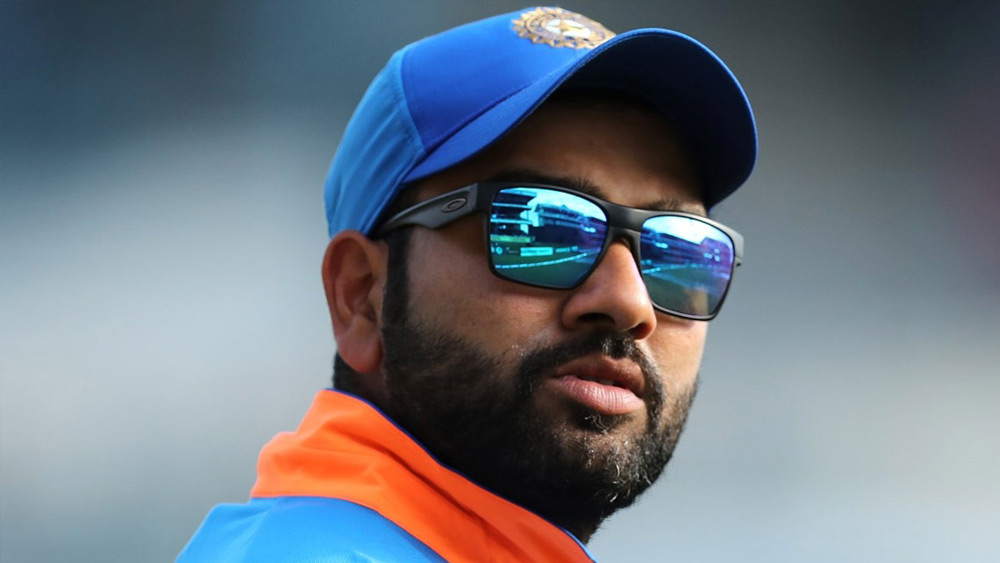 এখনও পর্যন্ত ২টি টেস্টে ভারতকে নেতৃত্ব দিয়েছেন রোহিত শর্মা। শ্রীলঙ্কার বিরুদ্ধে দু’টি টেস্টেই জয় পেয়েছে ভারত। অর্থাৎ, টেস্ট অধিনায়ক হিসেবে তিনি এখনও পর্যন্ত ১০০ শতাংশ সফল।