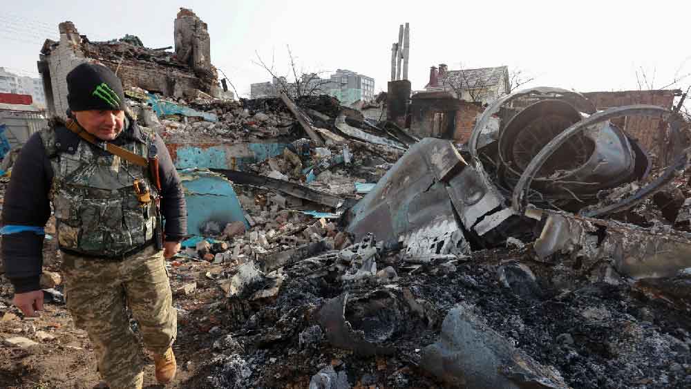 ‘ঘোস্ট অব কিভ’ নামেই তাঁর পরিচয় প্রকাশ পায়। এক জন দক্ষ সেনাকে শত্রুপক্ষের নজর থেকে বাঁচিয়ে রাখার জন্য এই ধরনের একটি কাল্পনিক নাম জুড়ে দেওয়া হয়েছিল। একাই রুশ বাহিনীর ঘুম উড়িয়ে দিয়েছিলেন ‘ঘোস্ট অব কিভ’।