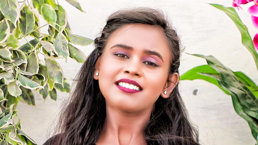 গত কয়েক বছরে ভোজপুরি সিনেমার ব্যবসাও বেড়েছে। মুম্বইয়েও রমরমিয়ে ব্যবসা করছে এই সিনেমাগুলি।