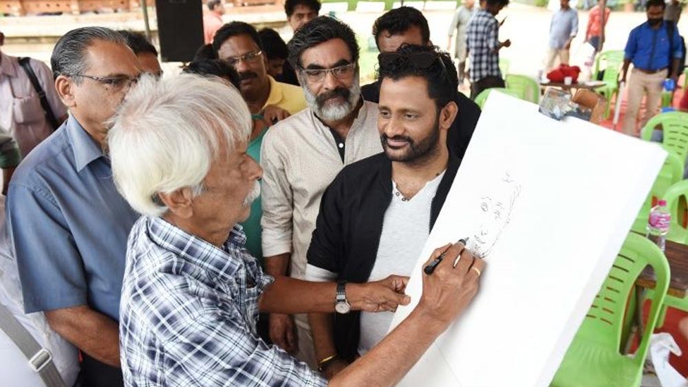 শিল্পী জানান, ব্রোঞ্জ প্লেটিং দিলে কোনও ক্ষয় ছাড়া দীর্ঘ দিন অক্ষত থাকবে এই মূর্তি। কেরল সরকার যে এই মূর্তি সংরক্ষণ করতে উদ্যোগ নিয়েছেন, তার জন্য কৃতজ্ঞতা প্রকাশ করেছেন তিনি।