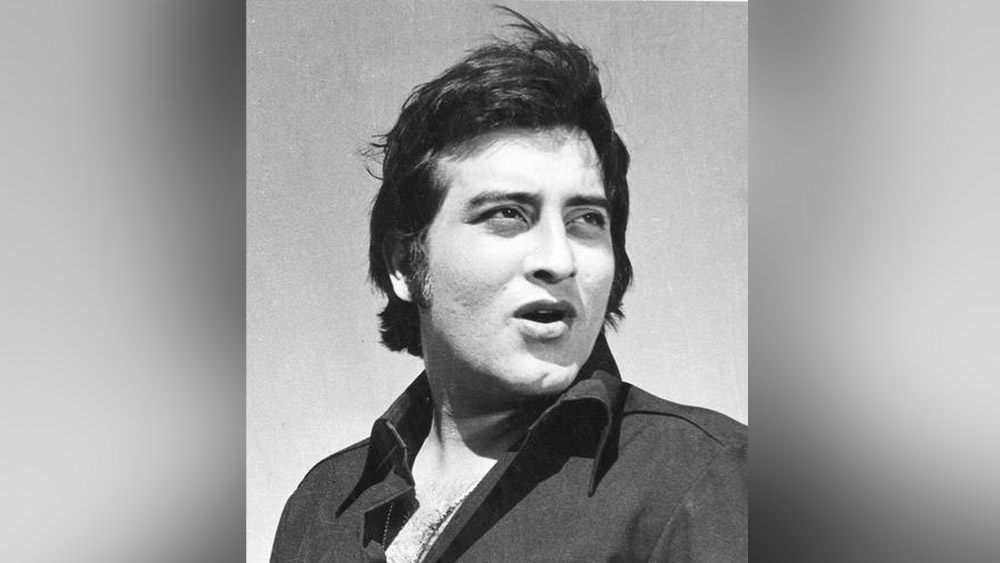 ১৯৮৭ সাল থেকে ১৯৯৪ সাল পর্যন্ত বলিউডে উপার্জনের নিরিখে শীর্ষে থাকা অভিনেতাদের মধ্যে ছিলেন বিনোদ খন্না। ‘অমর আকবর অ্যান্টনি’, ‘মুকদ্দর কা সিকন্দর’, ‘দ্য বার্নিং ট্রেন’-সহ বহু সিনেমাতে অভিনয় করে দর্শকদের মন জিতে নিয়েছিলেন বিনোদ।