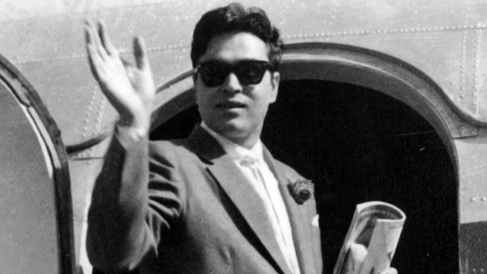 প্রযোজনার সঙ্গেও যুক্ত ছিলেন তিনি। ১৯৭০ সালে ‘পদ্মশ্রী’ সম্মানে ভূষিত এই তারকা পাকিস্তানের শিয়ালকোটে জন্মগ্রহণ করেছিলেন। দেশভাগের পর পরিবার-সহ তিনি মুম্বইয়ে এসে থাকতে শুরু করেন।