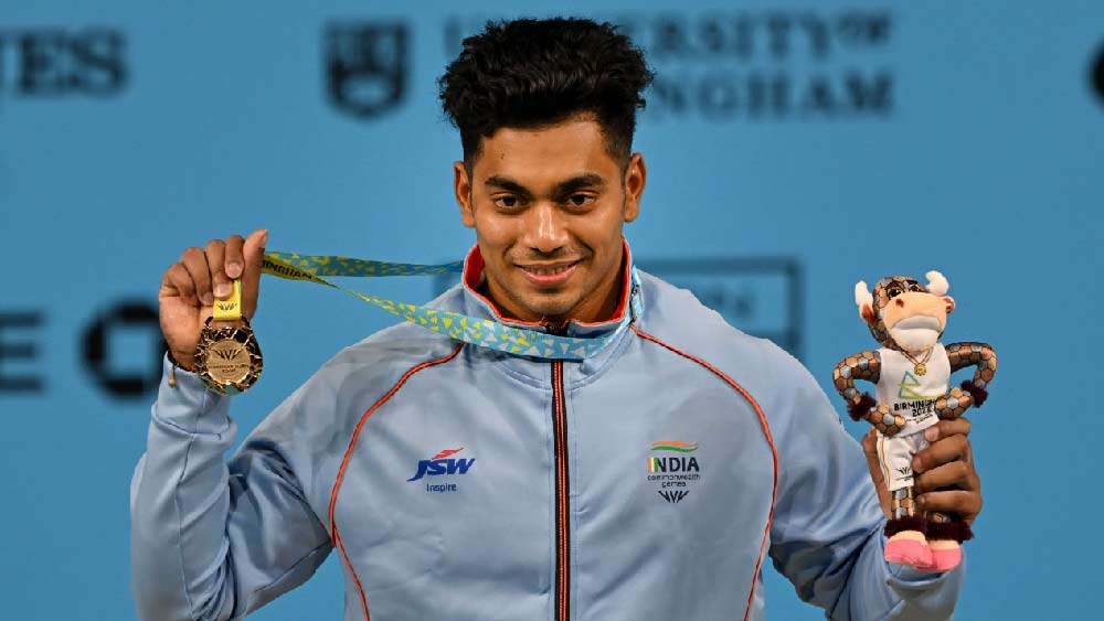 দাদা চাইছেন চাকরি, কোচ চাইছেন পরিকাঠামো, সোনার ছেলে অচিন্ত্যর চাহিদা আরও সোনা