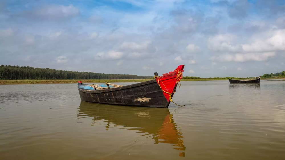 দ্বিতীয় জেলা ইছামতী। 
