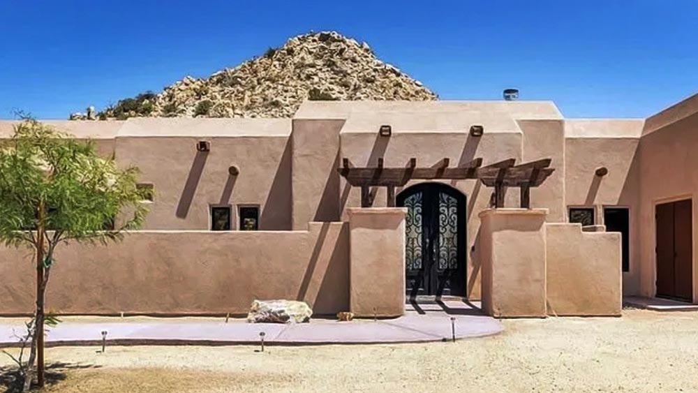 এই মামলাসূত্রে ইতিমধ্যেই আরও নতুন তথ্য প্রকাশ্যে আসতে শুরু করেছে। ক্ষতিপূরণ হিসাবে প্রায় ১১৬ কোটি টাকা দিতে হত অ্যাম্বারকে। কিন্তু অভিনেত্রীর ঘনিষ্ঠরা জানিয়েছেন, অ্যাম্বার তাঁর সব সম্পত্তি বিক্রি করে দিলেও এত টাকা দিতে পারবেন না।