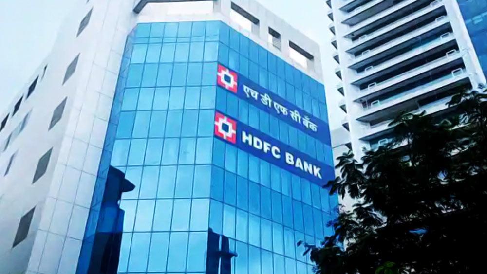 এইচডিএফসি-তে সুদের হার ০.২৫ শতাংশ বেড়েছে। এইচডিএফসি হাউজিংয়েও ঋণের হার বাড়িয়েছে। 