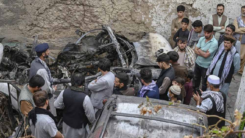 ড্রোনে ছিল ‘হেলফায়ার’ নামে এক ধরনের বিশেষ ক্ষেপণাস্ত্র। যার আঘাতে ওই সেফ হাউসের বারান্দায় মৃত্যু হয় আল কায়দা প্রধানের।