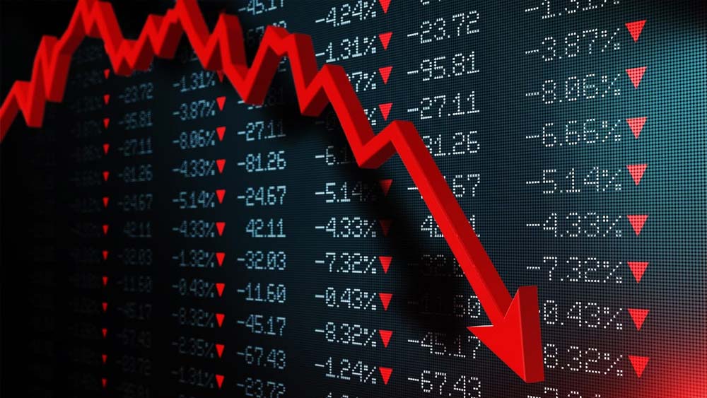 প্রযুক্তিগত ভাবে কর্মসংস্থান, ভোক্তা ব্যয়, ব্যক্তিগত আয় এবং উৎপাদনের মাপকাঠি পর্যবেক্ষণ করে বিশেষজ্ঞদের একটি দল জানাচ্ছে শীঘ্রই অর্থনৈতিক মন্দার মুখোমুখি হতে চলেছে আমেরিকা। একই সঙ্গে বিগত চার দশকের তুলনায় বর্তমানে মূল্যস্ফীতি সর্বোচ্চ পর্যায়ে থাকায় আমেরিকার অনেক বাসিন্দাও মনে করছেন যে, ইতিমধ্যেই মন্দা দেখা দিয়েছে সে দেশে।