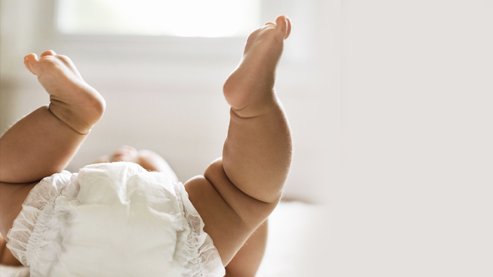 কেউ কেউ এ-ও বিশ্বাস করেন যে, আমেরিকায় বাবা-মায়েরা সন্তানদের ডায়পার কম পরিবর্তন করলে বুঝে যেতে হবে যে, সেই দেশ আর্থিক মন্দার মুখে রয়েছে। আমেরিকায় বাবা-মায়েরা সাধারণত খুব ঘন ঘন বাচ্চাদের ডায়পার বদল করেন। কিন্তু এই ভাবে তাঁরা টাকা বাঁচানোর চেষ্টা করলে বুঝতে হবে, পরিবারগুলির আয় কমেছে এবং খুব শীঘ্রই দেশে অর্থনৈতিক সঙ্কট আসতে চলেছে।