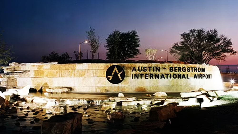 সেই সূত্রে এখন ইলনের প্রধান দফতরে যাতায়াত লেগেই থাকবে বলে জানিয়েছেন তিনি। তাই শীঘ্রই এই বিমানবন্দরের কাজ শুরু হবে বলেই আভাস দিয়েছেন তিনি।