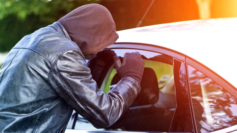 একই বছরে জয়পুরের এক ট্যাক্সিচালককে খুন করার অপরাধে দেবেন্দ্রকে রাজস্থান আদালতের তরফে যাবজ্জীবন কারাদণ্ডের নির্দেশ দেওয়া হয়। এমনকি, ২০০৭ সালে ফরিদাবাদের এক ট্যাক্সিচালককে হত্যার অপরাধে দেবেন্দ্র-সহ আরও দুই সদস্য দোষী সাব্যস্ত হয়। পরে, ২১ জন চালককে খুন করার অপরাধে তার বিরুদ্ধে অভিযোগ দায়ের করা হয়।