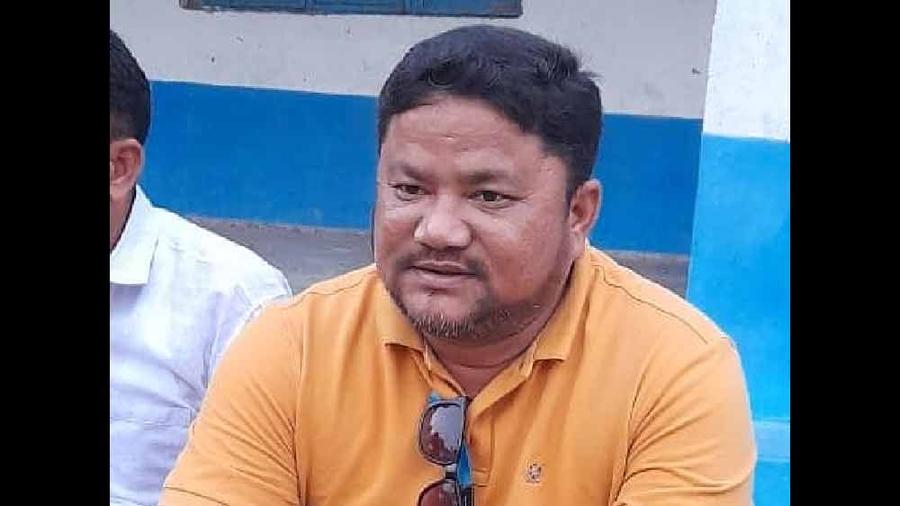 বর্তমানে রায়গঞ্জ ২ নম্বর ব্লকের তৃণমূল সভাপতি হওয়ার পাশাপাশি উত্তর দিনাজপুর জেলা তৃণমলের চেয়ারম্যান সত্যজিৎ ২০২১ সালে হেমতাবাদ কেন্দ্র থেকে জিতে প্রথম বার বিধায়ক হন। নতুন দায়িত্বের জল্পনা নিয়ে তাঁর মন্তব্য ছিল, ‘‘দিদি যদি আমাকে বুথ সভাপতি হয়ে থাকতে বলেন, তা হলে আমি বুথ সভাপতি হয়েই থাকব। দিদি যা আদেশ দেবেন, সেটাই আমার জন্য শেষ কথা।’’