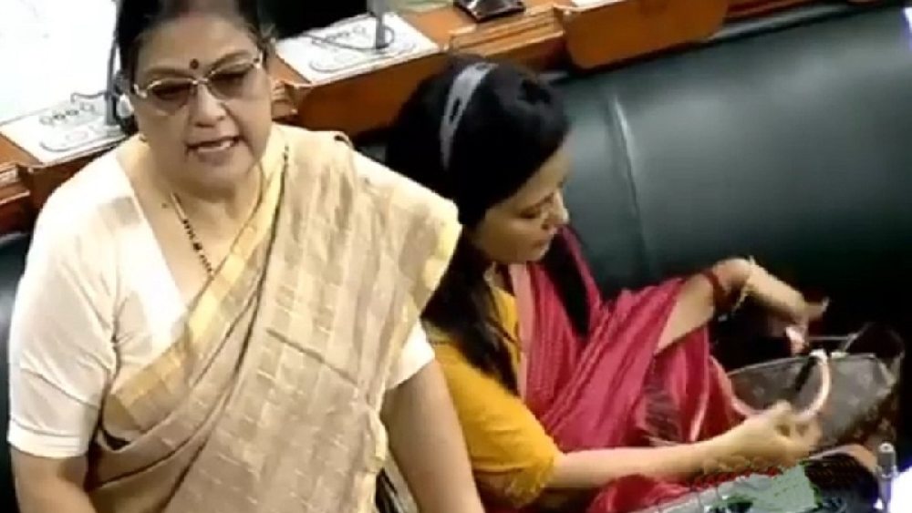 সংসদে কাকলি এবং মহুয়া।