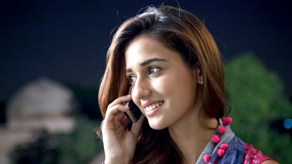 তবে, বলিউডে তাঁর প্রথম ছবি ‘এম এস ধোনি: দ্য আনটোল্ড স্টোরি’তে অভিনয় করেই তিনি সাফল্যের শিখরে পৌঁছেছিলেন। বর্তমানে ৮০ কোটি টাকার মালকিন তিনি।