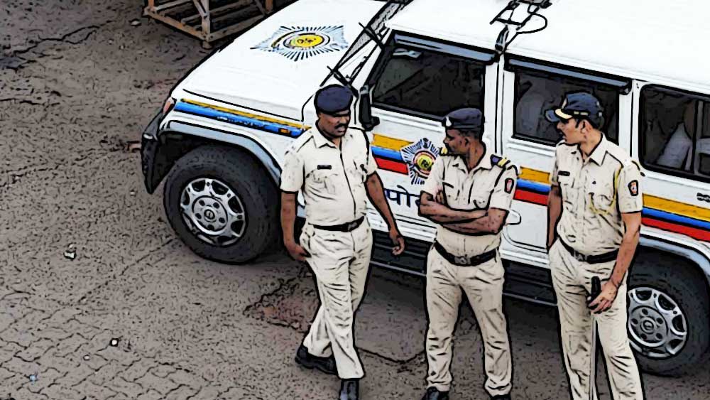 নেপথ্যে কোনও মহিলা পাচারকারীর হাত রয়েছে ভেবে তল্লাশি শুরু করে পুণে শহরের পুলিশ। সকলের খোঁজ না মিললেও ৩৯৬ জন মহিলাকে খুঁজে পেয়েছে পুলিশ।