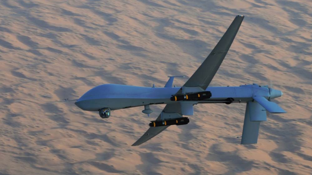 হেলফায়ার ক্ষেপণাস্ত্রটি মানবহীন ড্রোন থেকে ছোড়া হয়। কোনও বিস্ফোরক থাকে না এই ক্ষেপণাস্ত্রে। বদলে থাকে ছ’টি ধারালো ব্লেড।