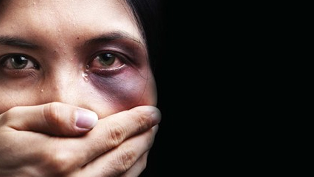 কিন্তু যে মহিলাদের মৃতদেহ উদ্ধার করা হয়েছে, এর নেপথ্যে কী রহস্য রয়েছে তার এখনও সমাধান হয়নি। অপহরণ এবং মহিলা-পাচারেরও শিকার হয়েছেন কয়েক জন। যদিও এই সংখ্যা খুব কম বলে জানিয়েছে পুলিশ।