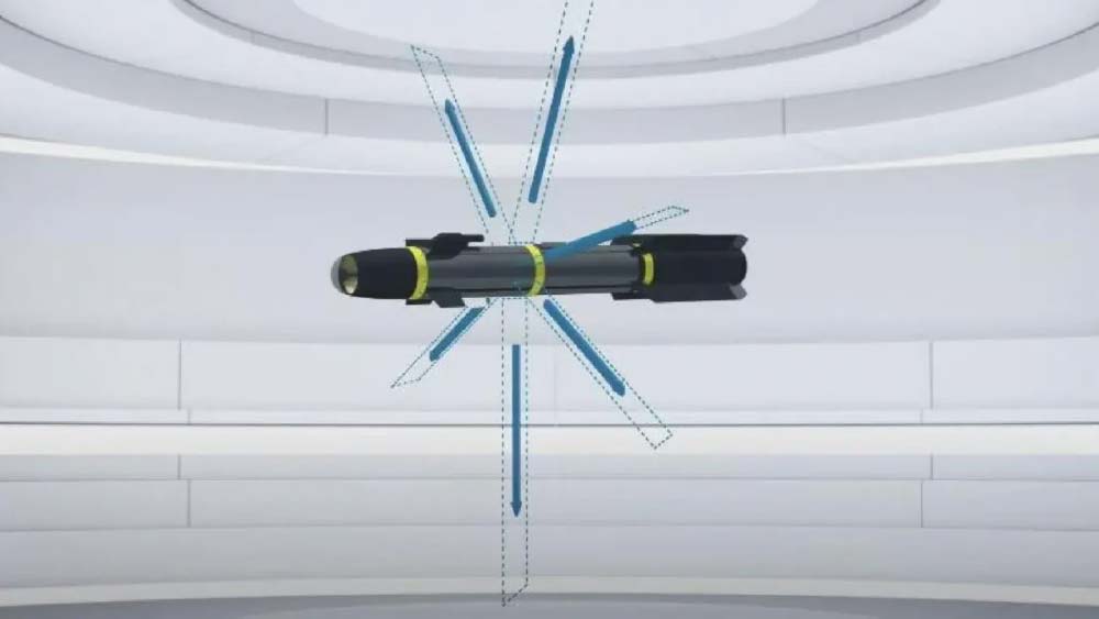 পাশাপাশি হেলফায়ার আর৯এক্স একটি ‘স্টেলথ’ ক্ষেপণাস্ত্র। অর্থাৎ শত্রুপক্ষের র‌্যাডারে ধরা না পড়েই এই ক্ষেপণাস্ত্র লক্ষ্যবস্তুর কাছে পৌঁছে যেতে সক্ষম।