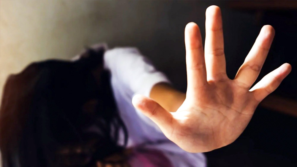 পুলিশ জানিয়েছে, বেশির ভাগ মহিলার বয়স ১৬ থেকে ২৫ বছর বয়সের মধ্যে। যাঁদের এখনও কোনও খোঁজ পাওয়া যায়নি তাঁদের নিয়ে চিন্তিত আবাদে। 