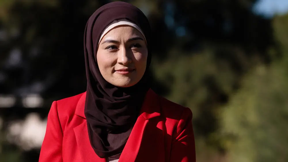 ইচ্ছে ছিল, মেডিসিন নিয়ে পড়াশোনার। তবে তার বদলে রাজনীতির আঙিনায় পা রাখেন ফাতিমা। ২০১৮ সালে ইউনাইটেড ওয়ার্কার্স ইউনিয়নে যোগ দেন। পাশাপাশি, ওয়েস্টার্ন অস্ট্রেলিয়ায় ইয়ং লেবার দলেও নাম লিখিয়েছিলেন।