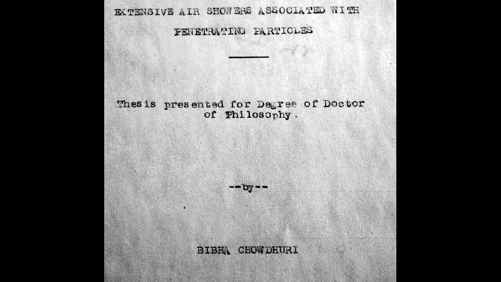 বসু বিজ্ঞান মন্দিরেই মহাজাগতিক রশ্মি সম্পর্কে গবেষণা শুরু করেন বিভা। ক্লাউড চেম্বার বা মেঘকক্ষের সাহায্যে মহাজাগতিক কণার ভর নির্ণয়ে সমস্যা হয়েছিল, তাই এই যন্ত্র বেশি ব্যবহার করা যেত না। যে কারণে বিকল্প উপায় খোঁজার চেষ্টায় ছিলেন বিভা।