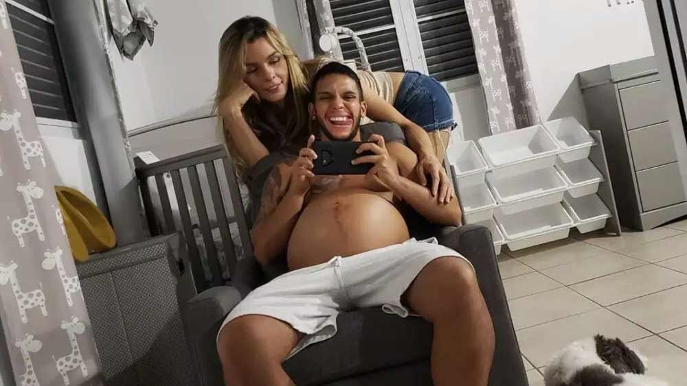 হবু মা-বাবার উদ্বেগও কম নয়। এক বার তো হাসপাতালেও ছুটে গিয়েছিলেন ডানারা। ভেবেছিলেন, নির্ধারিত সময়ের আগেই তাঁদের সন্তান এসে গেল বলে। তবে চিকিৎসকেরা আশ্বস্ত করেছিলেন, এখনও সময় আসেনি।