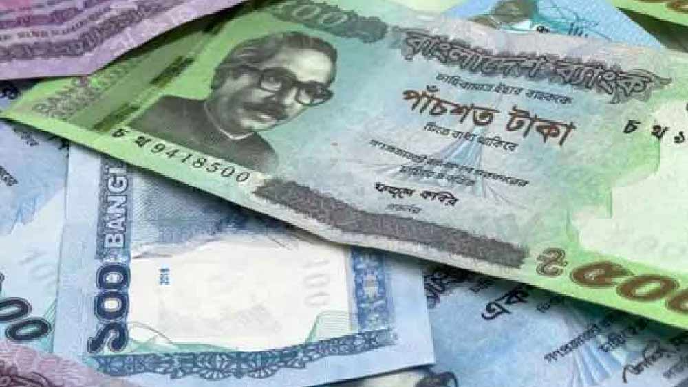 অক্টেনের দাম লিটার প্রতি বেড়েছে ৪৬ টাকা। আগে এক লিটার অক্টেনের দাম ছিল ৮৯ টাকা। এখন তা বেড়ে হল ১৩৫ টাকা। 