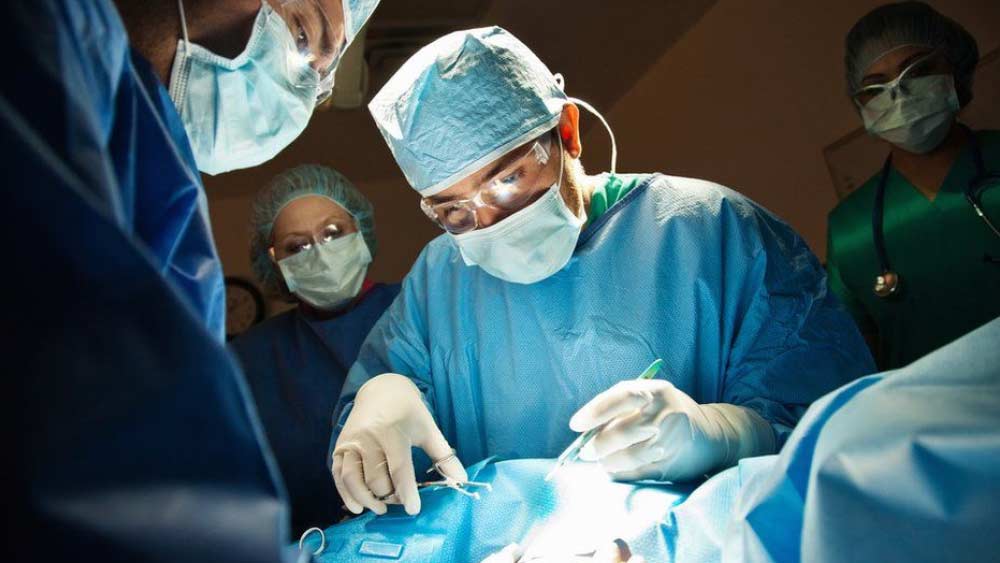 ১৯৯২ সালে অবসরের পরেও পরামর্শদাতা চিকিৎসক হিসেবে বিভিন্ন সংস্থার সঙ্গে কাজও করেছে সে। কিন্তু কর্মজীবনে সফল থাকা এই চিকিৎসক এমন এক নৃশংস অপরাধ ঘটায়, যা পুলিশ আধিকারিকদেরও চমকে দিয়েছিল।