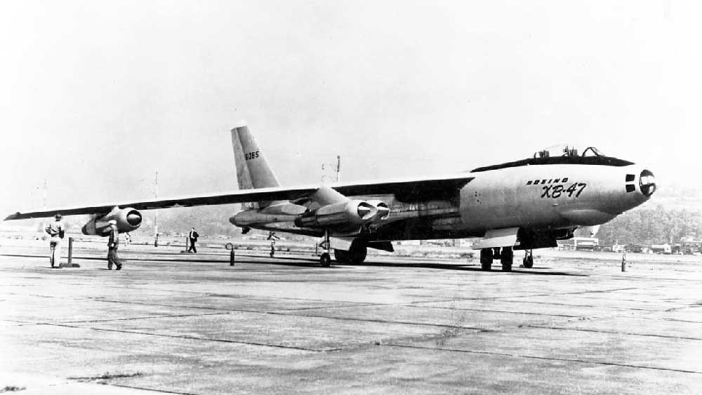 জানা যায়, জর্জিয়া উপকূলের কাছে পারমাণবিক অস্ত্রবাহী একটি বিমানের সঙ্গে সংঘর্ষ হয় রাশিয়ার বিমানবাহিনীর একটি বিমানের। পরিস্থিতি বিচার করে পারমাণবিক বোমা সঙ্গে নিয়েই প্যারাসুটে করে অবতরণের চেষ্টা করেন ওই বিমানের চালক। কিন্তু তিনি ব্যর্থ হন। তবে অবতরণের আগে বোমাটিকে সমুদ্রে ফেলে দেন তিনি। অল্পের জন্য বোমা বিস্ফোরণ রুখে দেন ওই চালক।