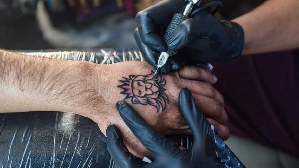 Cheap tattoos leave 2 HIV positive in Varanasi dgtl