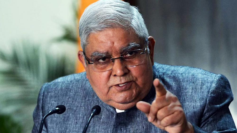 সালটা ১৯৭৯। প্রথমে আইনজীবী হিসাবে পেশাদার জীবন শুরু করেছিলেন দেশের নয়া উপরাষ্ট্রপতি। যোগ দিয়েছিলেন রাজস্থানের বার কাউন্সিলে। 