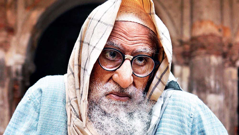 তবে, এত বছর ধরে যাঁদের শুধু ক্যামেরার ওপারে কিশোর থেকে বৃদ্ধ— বিভিন্ন বয়সের, বিভিন্ন চরিত্রে অভিনয় করতে দেখেছেন, তাঁদের আসল বয়স জানেন কি?