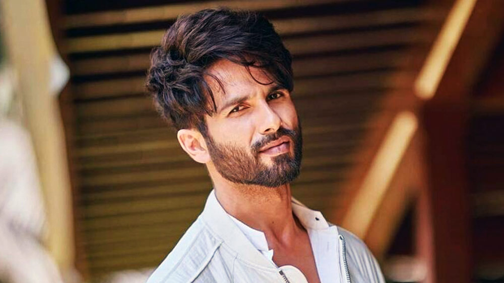 ১৯৮১ সালে ফেব্রুয়ারিতে নয়াদিল্লির এক পরিবারে জন্ম শহিদের। এই বছর ৪১ বছরে পা দিলেন এই অভিনেতা।