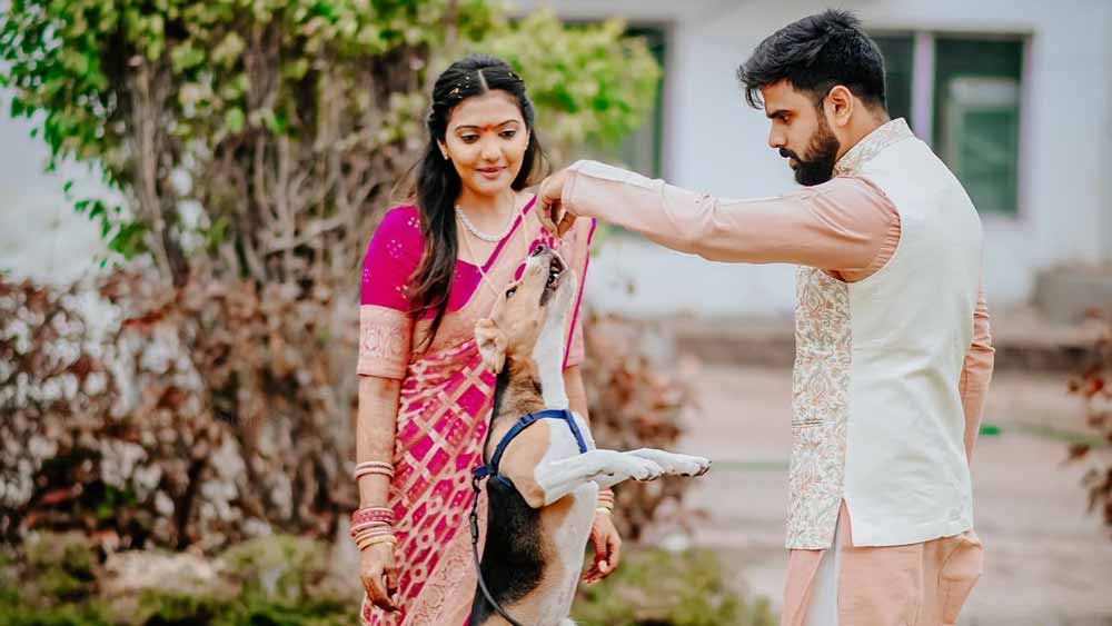 টিনা দাবি-আতহার আমির খান জুটির পর এ বার চর্চার কেন্দ্রে আরও এক আইএএস জুটি। সৃষ্টি জয়ন্ত দেশমুখ এবং নাগার্জুন গৌড়া।