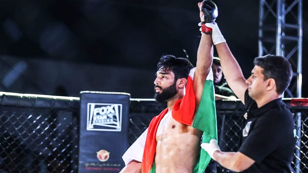 বিজেজে আসলে আত্মরক্ষার খেলা। তুলনামূলক ছোট এবং কম শারীরিক ভাবে সমর্থ কেউ কী ভাবে তাঁর চেয়ে শক্তিশালী কাউকে প্রতিহত করবেন, তারই খেলা বিজেজে। তরুণের কাছে হারের পর এই উপলব্ধি আরও দৃঢ় হয় অংশুলের। শুরু করেন নতুন ট্রেনিং।