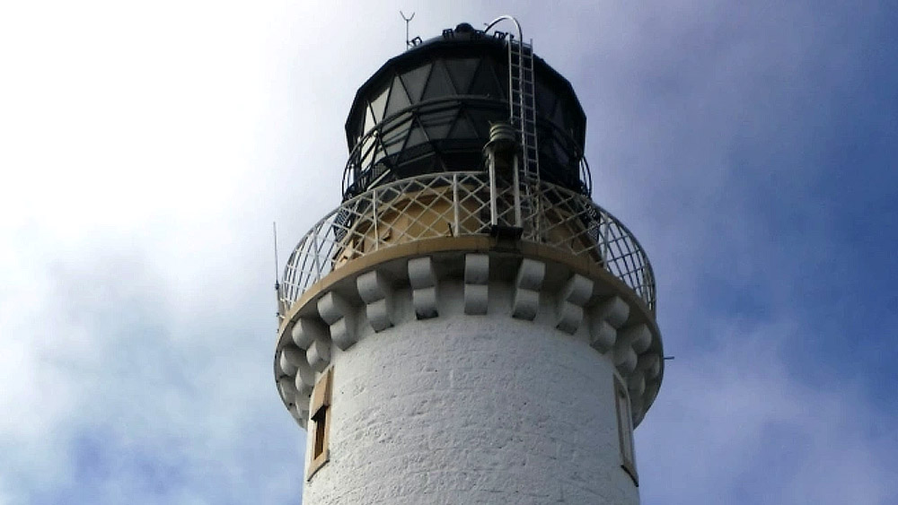 ২৮ একরের এই জমির ২.৫ একর এলাকা জুড়ে রয়েছে দেওয়ালঘেরা বাগান। এই বাগানে ফল থেকে শাক-সব্জি— সব কিছুই চাষ করা যায়। 