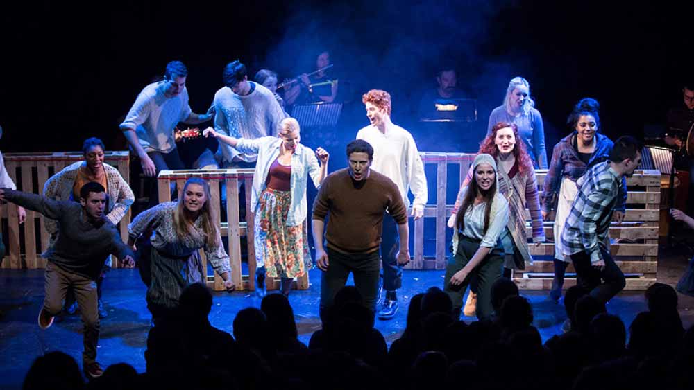 ৫৮টি দেশের নামী ব্যান্ডের অনুষ্ঠান ছাড়াও থিয়েটার, অর্কেস্ট্রারও আসর বসবে।