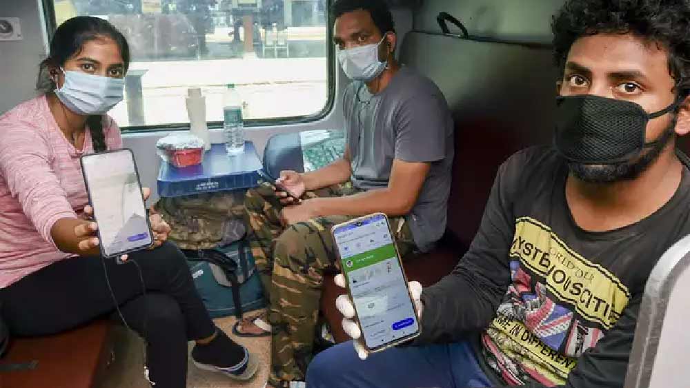 গত মার্চে আরোগ্য অ্যাপে সামিল হয়েছিলেন ১১ লক্ষ মানুষ। ১০ কোটিরও বেশি মানুষ এই অ্যাপটি ডাউনলোড করেছেন।