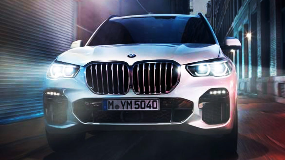 রজনীকান্তের কাছে বিএমডব্লিউ এক্স৫ মডেলটিও রয়েছে। তাঁর মূল্য ৬৭.৯০ লক্ষ টাকা থেকে ১.৭৭ কোটি টাকা মূল্যের মধ্যে। ২.৫৫ কোটি টাকার মার্সিডিজ বেঞ্জ জি ওয়াগন এবং একটি ল্যামবর্ঘিনিও রয়েছে যার মূল্য ৩.১০ কোটি টাকা।