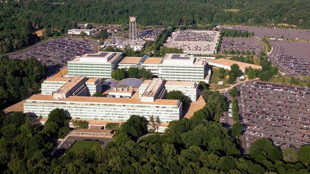 আমেরিকার সংগ্রহশালায় এ ধরনের বহু ‘শিল্পকৃতি’ প্রদর্শিত হলেও স্বাভাবিক ভাবেই এটি ব্যবহার করার কথা প্রকাশ্যে স্বীকার করেনি সিআইএ।