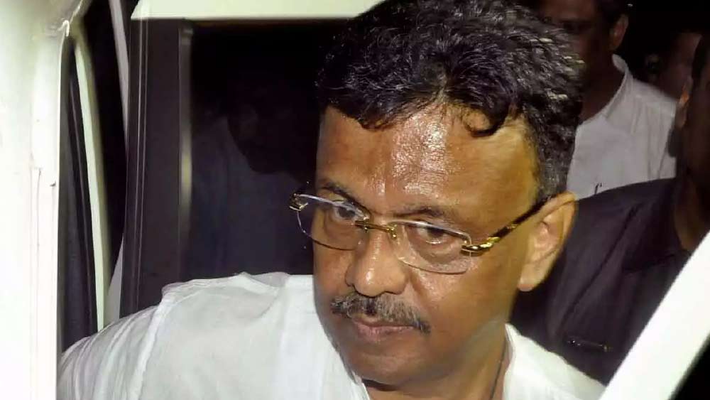 পাঁচ বছর পরে ফিরহাদের সম্পত্তি হয় ৬ কোটি ৫ লাখ ১৬ হাজার ২৬১ টাকা। দেনা ছিল ৫৩ লাখ ৯৯ হাজার টাকা। 