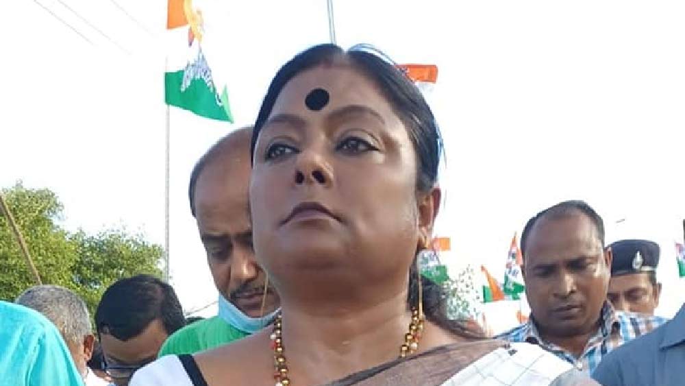 ২০১৬ সালে শিউলি লড়েন পশ্চিম মেদিনীপুরের কেশপুর আসন থেকে। তখন সম্পত্তি ছিল ১ কোটি ৮৮ লাখ ৬৬ হাজার ২৪৩ টাকার। দেনা ছিল ২ লাখ ৭৪ হাজার টাকা।