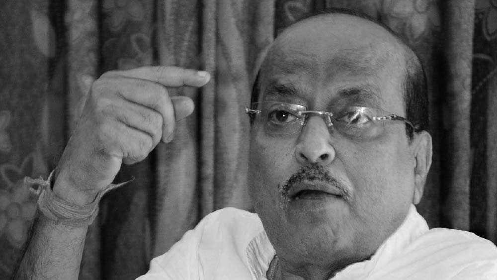 রাজ্যের প্রাক্তন মন্ত্রী ২০১৬ সালের নির্বাচনের সময়ে জানান মোট সম্পত্তি ৪ কোটি ২৫ লাখ ১৮ হাজার ৪৯৯ টাকার। দেনা ছিল না।