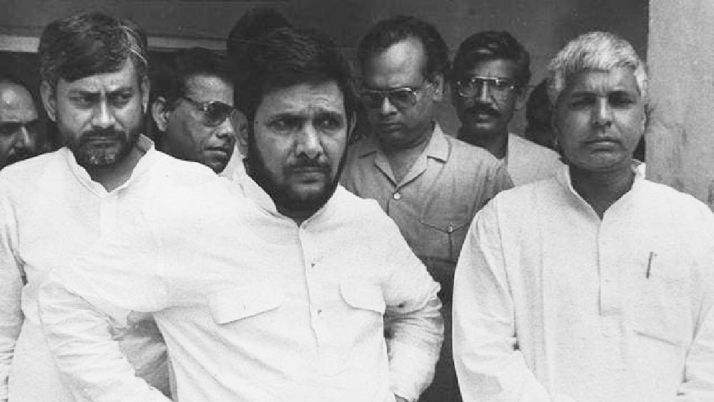 আবার কাছাকাছি নীতীশ, শরদ, লালু।