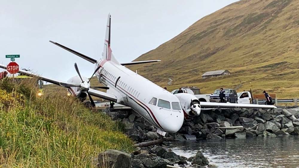 এক সমীক্ষায় দেখা গিয়েছে, ১৯৪৫ সাল থেকে সারা বিশ্বে যত বিমান দুর্ঘটনা হয়েছে তার মধ্যে ব্রিটেন ও আমেরিকায় সবচেয়ে এগিয়ে। ভারতের তুলনায় পাঁচ গুণ বেশি বিমান দুর্ঘটনা হয়েছে আমেরিকায়। এ ছাড়া ব্রিটেনও ভারতের চেয়ে ১৫ গুণ বেশি বিমান দুর্ঘটনার শিকার হয়েছে।