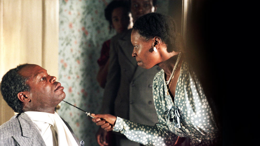 ১৯৮২ সালে অ্যালিস ওয়াকারের লেখা ‘দ্য কালার পার্পল’ উপন্যাস অবলম্বনে তিন বছর পর একই নামের ছবি মুক্তি পেয়েছিল। এই ছবির পরিচালনার দায়িত্বে ছিলেন স্টিভেন স্পিলবার্গ। মোট ১১টি বিভাগের জন্য মনোনীত হলেও অ্যাকাডেমির তরফে জানানো হয়, স্টিভেন তাঁদের প্রিয় পরিচালক নন।