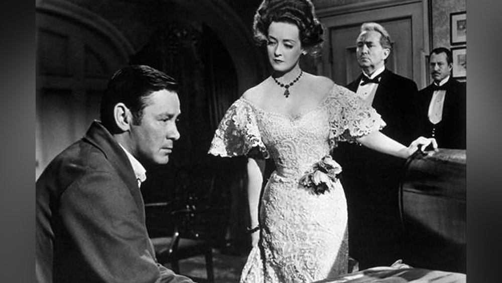 ১৯৬৮ সালে চার্লস পর্টিস ‘ট্রু গ্রিট’ নামের একটি উপন্যাস লিখেছিলেন। এই উপন্যাসের উপর ভিত্তি করেই ২০১০ সালে কোয়েন ব্রাদার্সের পরিচালনায় ‘ট্রু গ্রিট’ ছবিটি মুক্তি পায়। ১০টি বিভাগের জন্য মনোনীত হলেও এই বিভাগের বেশির ভাগ পুরস্কার পায় ‘দ্য সোশ্যাল নেটওয়ার্ক’, ‘দ্য কিং’স স্পিচ’ ছবি দু’টি।